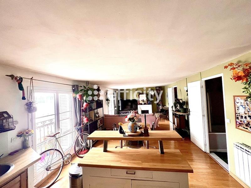 Appartement - 75 m² - 4 pièces