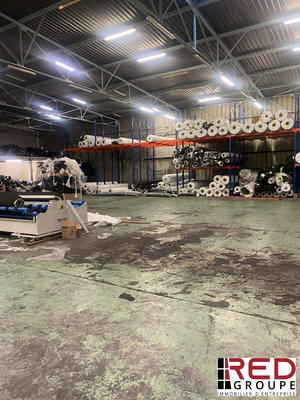 Entrepôt - 1 891 m²