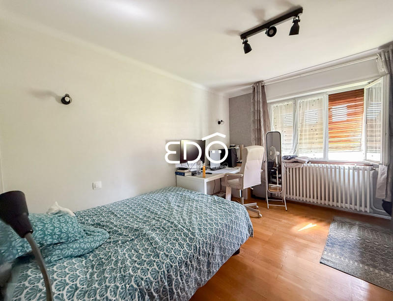 Maison - 96 m² - 5 pièces