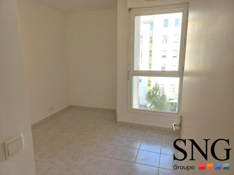 Appartement - 92 m² - 4 pièces