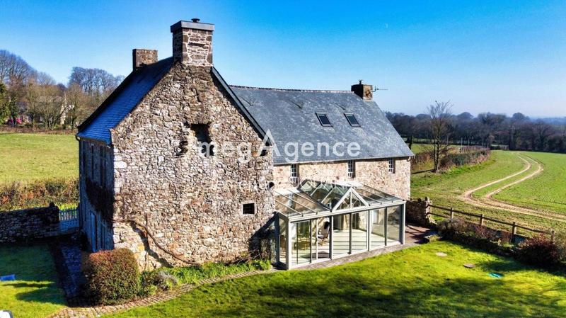 Maison - 190 m² - 6 pièces