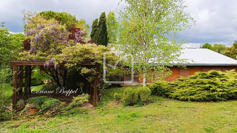 Maison - 183 m² - 6 pièces