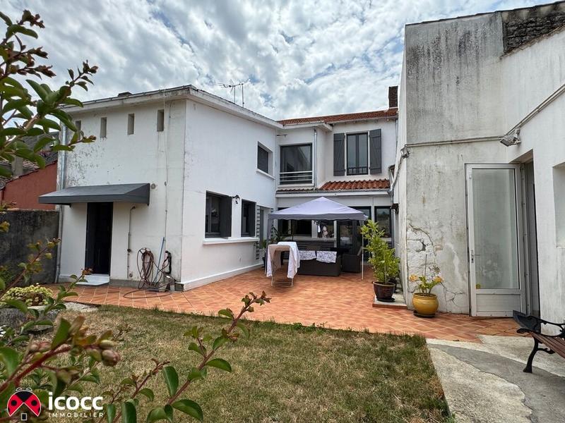 Maison de ville - 151 m² - 6 pièces