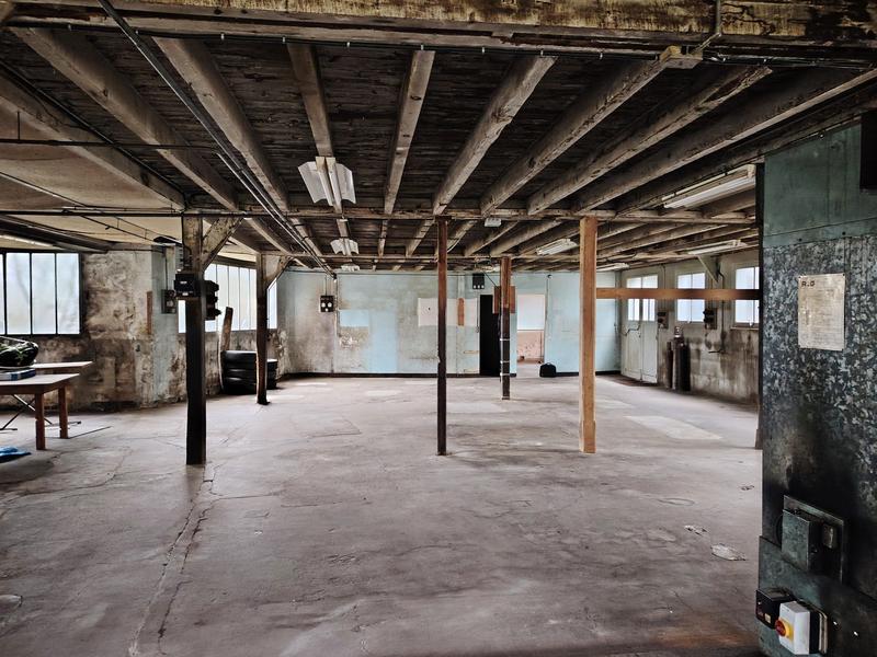 Local d'activités - 350 m²