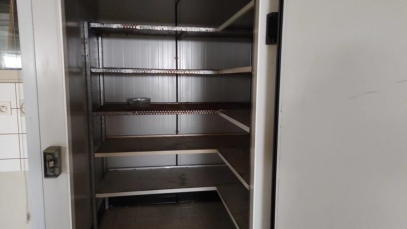 Local commercial - 140 m² - 3 pièces