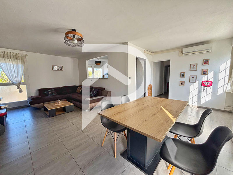 Appartement - 81 m² - 4 pièces