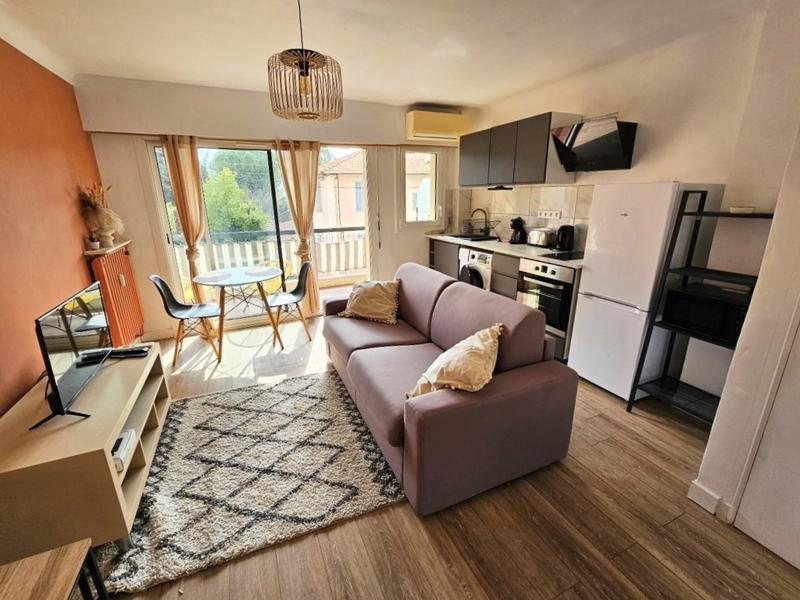 Studio - 24 m² - 1 pièce