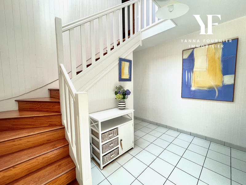 Maison - 199 m² - 7 pièces