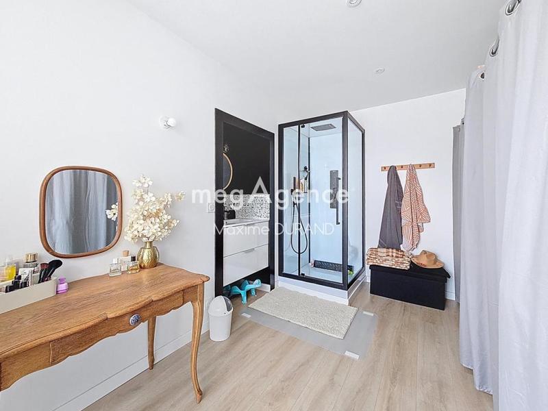 Maison - 136 m² - 6 pièces