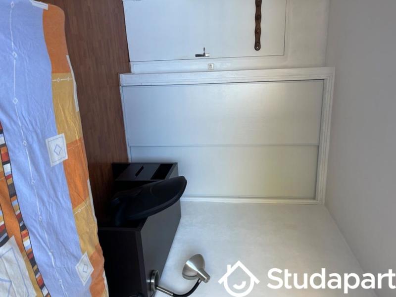 Chambre - 12 m² - 1 pièce