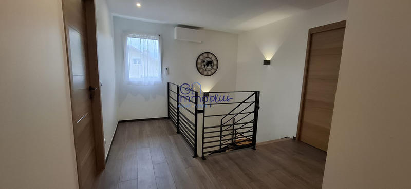 Maison contemporaine - 172 m² - 7 pièces