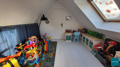 Maison - 147 m² - 8 pièces