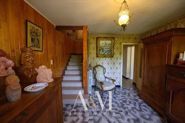 Maison - 162 m² - 7 pièces