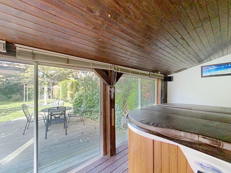 Maison - 333 m² - 11 pièces