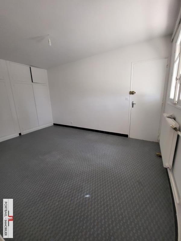 Maison traditionnelle - 189 m² - 7 pièces