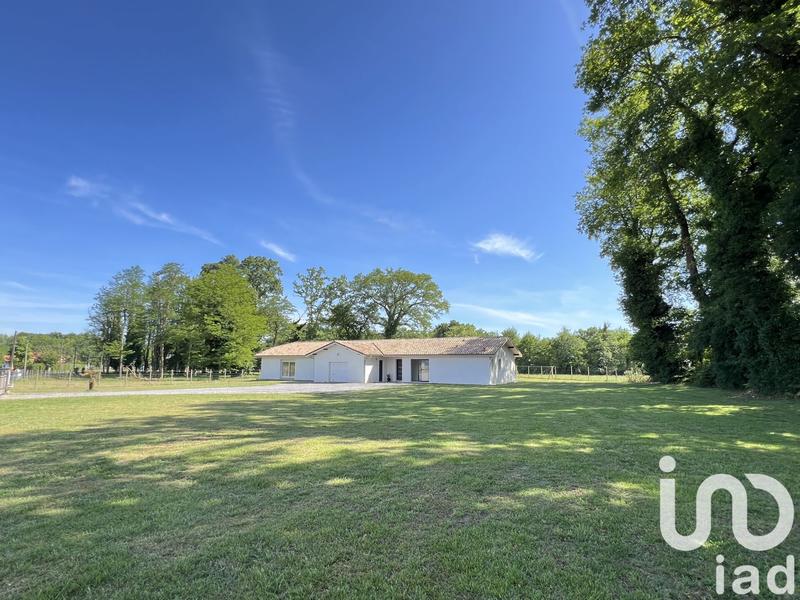 Maison - 201 m² - 8 pièces