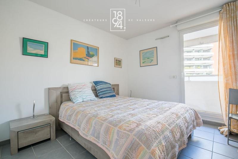 Appartement - 80 m² - 3 pièces