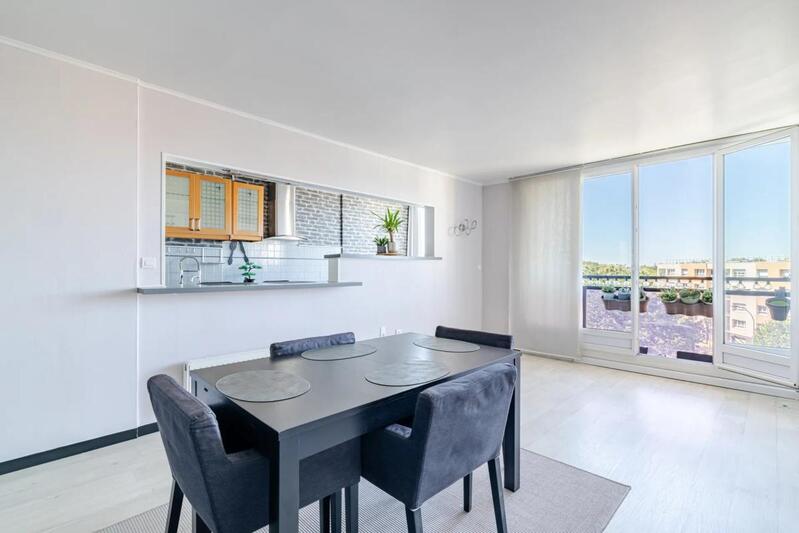 Appartement - 80 m² - 4 pièces