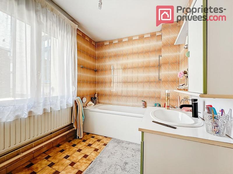 Maison - 207 m² - 10 pièces