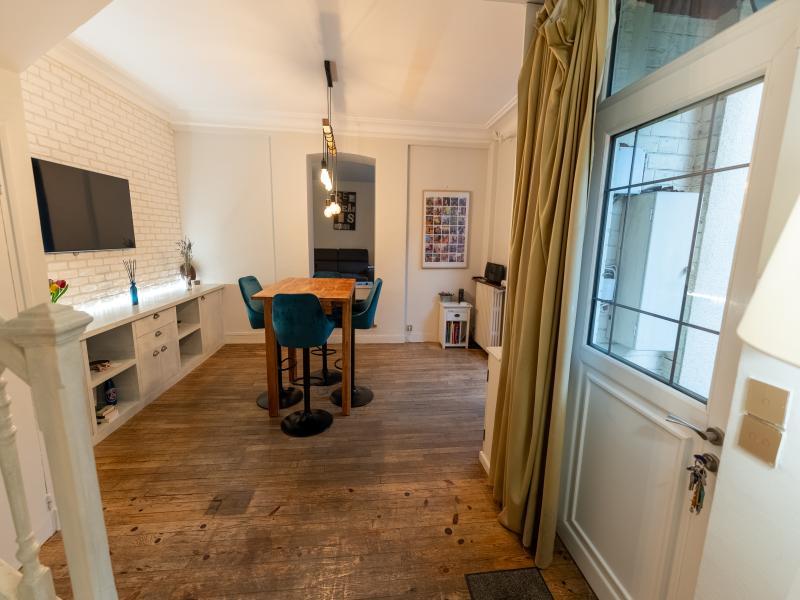 Maison - 90 m² - 5 pièces