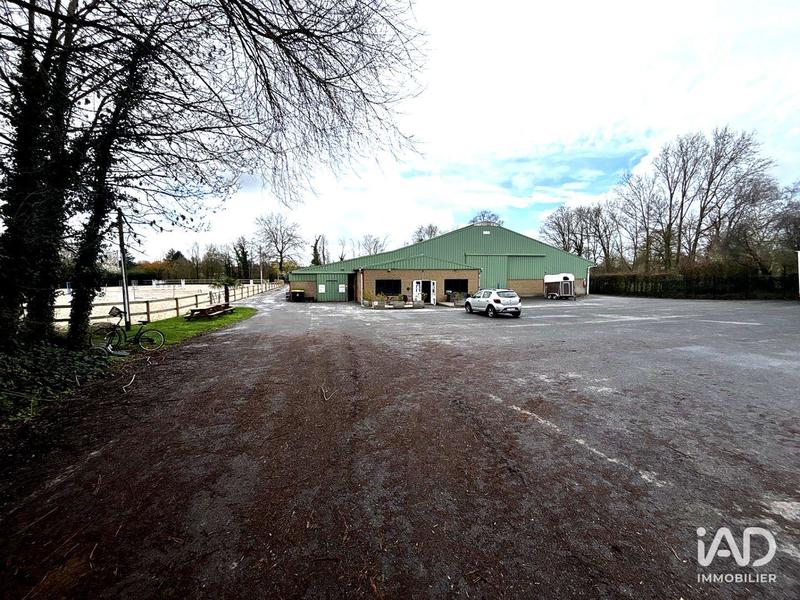 Local commercial - 8 310 m²