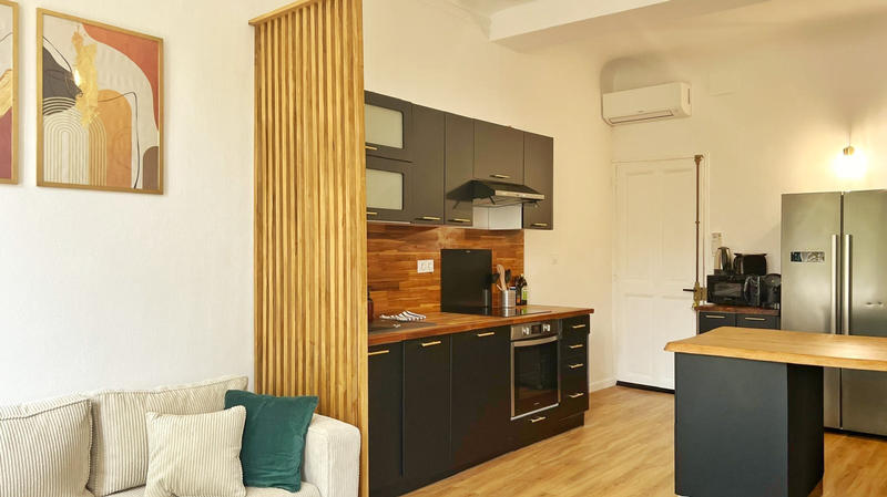 Appartement - 92 m² - 4 pièces