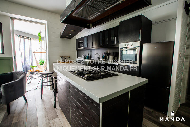 Chambre - 11 m² - 6 pièces