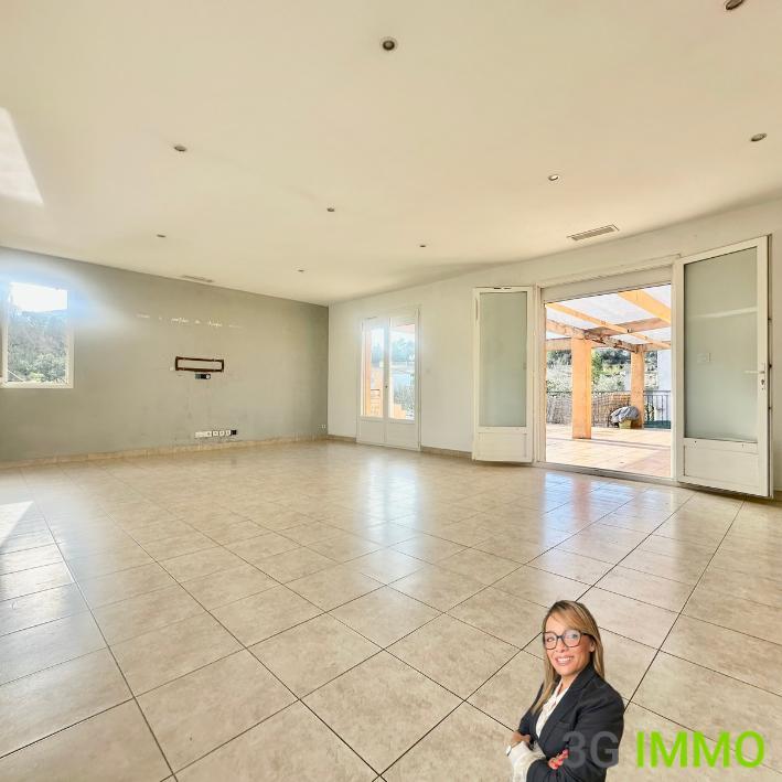 Villa - 114 m² - 4 pièces