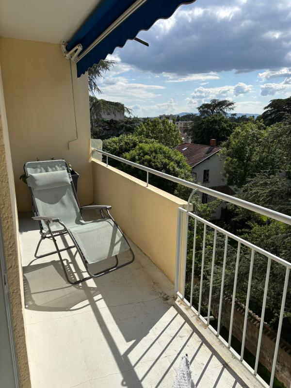 Appartement - 82 m² - 5 pièces