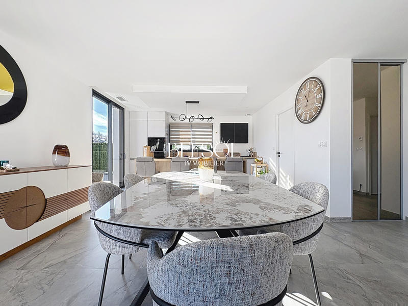 Villa - 140 m² - 5 pièces