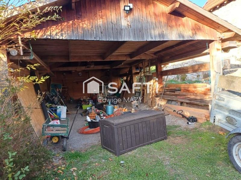 Maison - 240 m² - 6 pièces