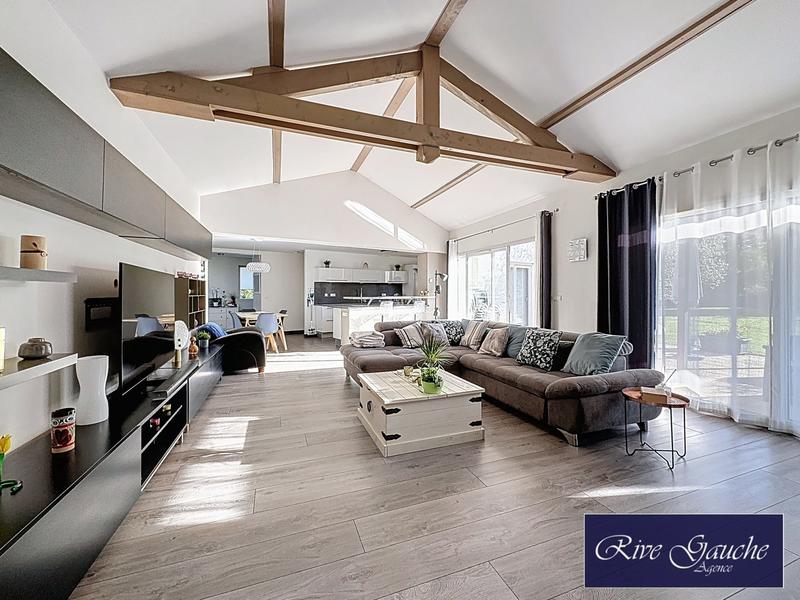 Maison - 152 m² - 6 pièces