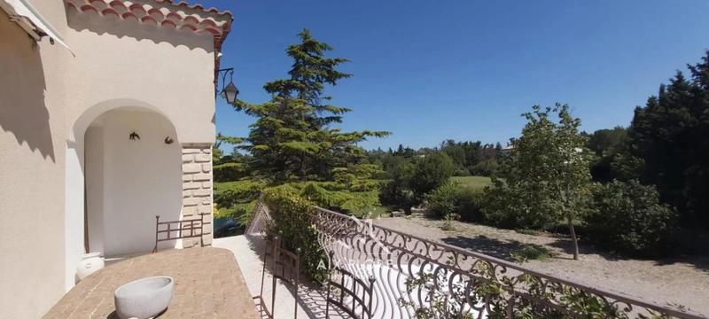 Maison - 180 m² - 4 pièces