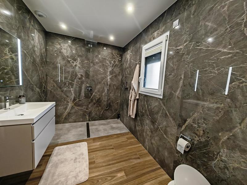 Maison - 155 m² - 6 pièces