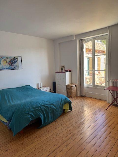 Maison - 136 m² - 4 pièces