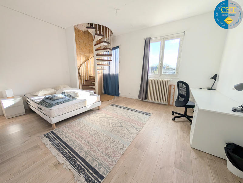 Maison - 197 m² - 8 pièces