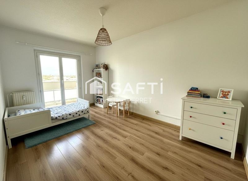 Appartement - 96 m² - 4 pièces
