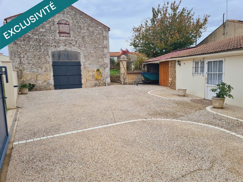 Maison - 211 m² - 8 pièces