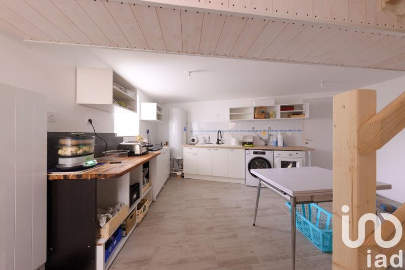 Maison - 377 m² - 10 pièces