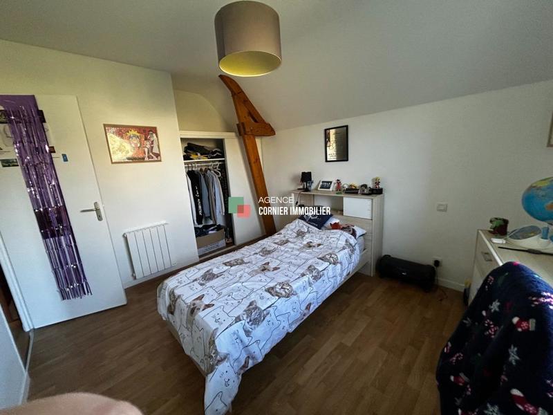 Maison - 104 m² - 4 pièces