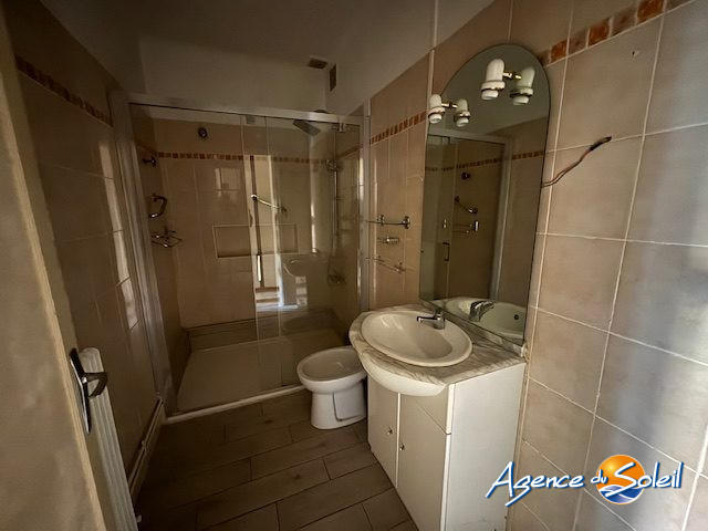 Appartement - 77 m² - 4 pièces