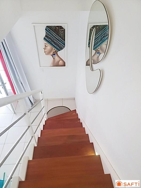 Maison - 95 m² - 4 pièces