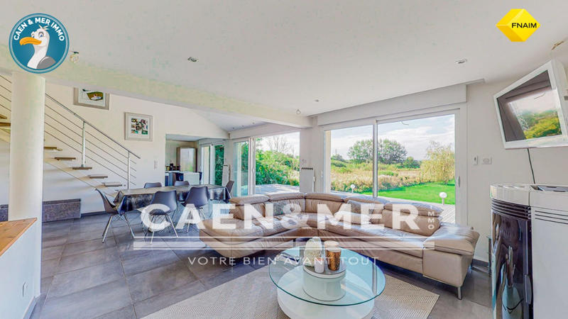 Propriété - 250 m² - 9 pièces