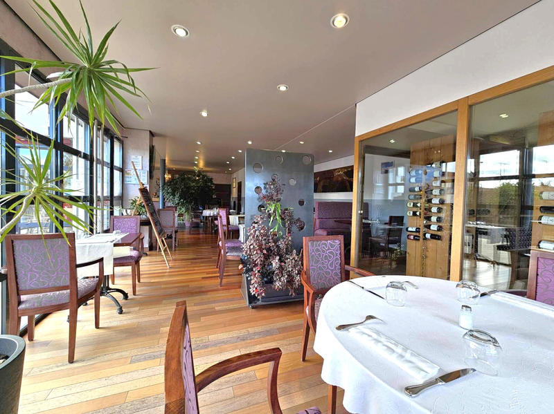 Fonds de commerce - Magasins - 180 m²