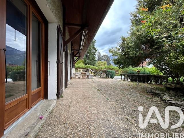 Maison - 155 m² - 6 pièces