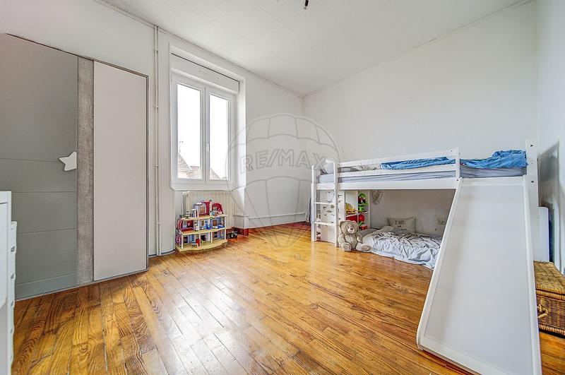 Maison - 83 m² - 4 pièces