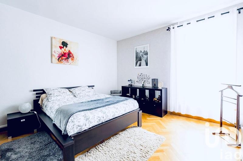 Maison - 469 m² - 12 pièces