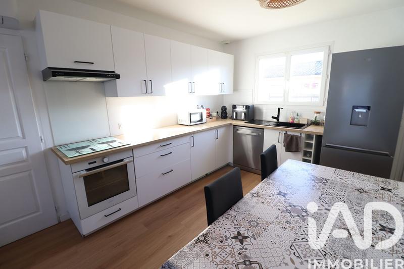 Maison - 93 m² - 5 pièces