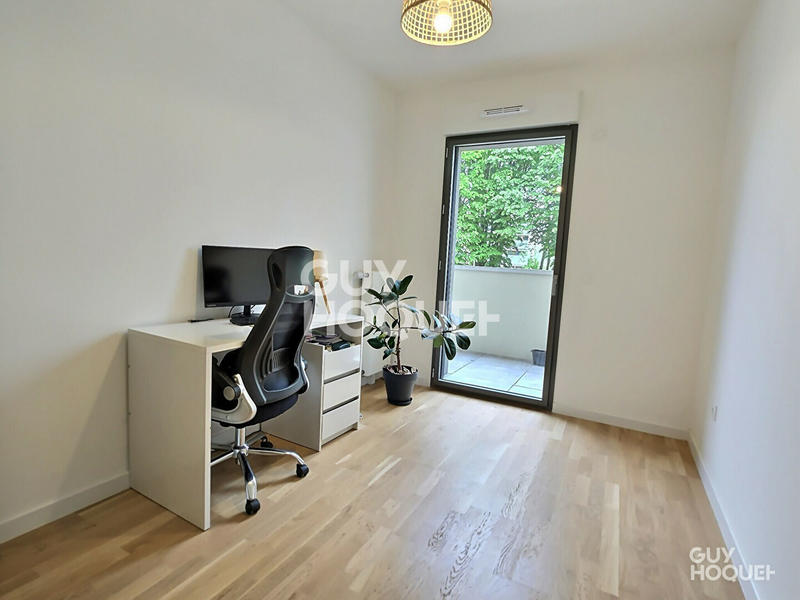 Appartement - 80 m² - 4 pièces