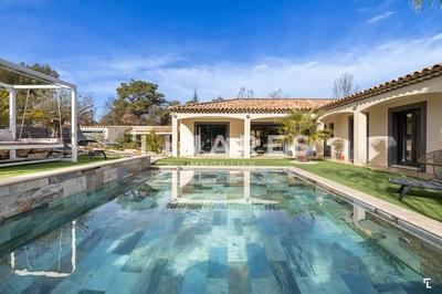 Villa - 162 m² - 6 pièces